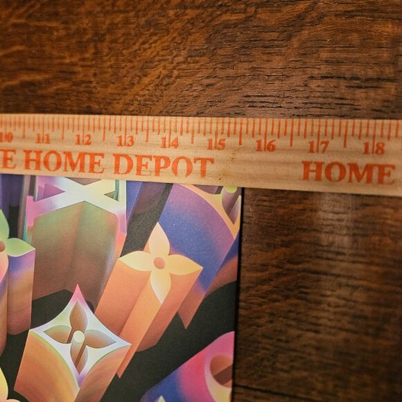 Large Louis Vuitton Christmas 2019 Shopping Tote - Picture 5 of 6